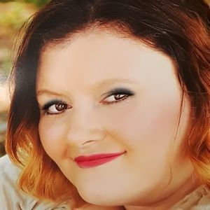 Meet your Posher, Hillary